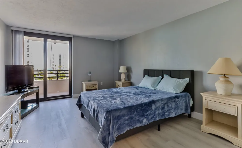 1 Oceans West Boulevard #3A3 Daytona Beach Shores, FL 32118