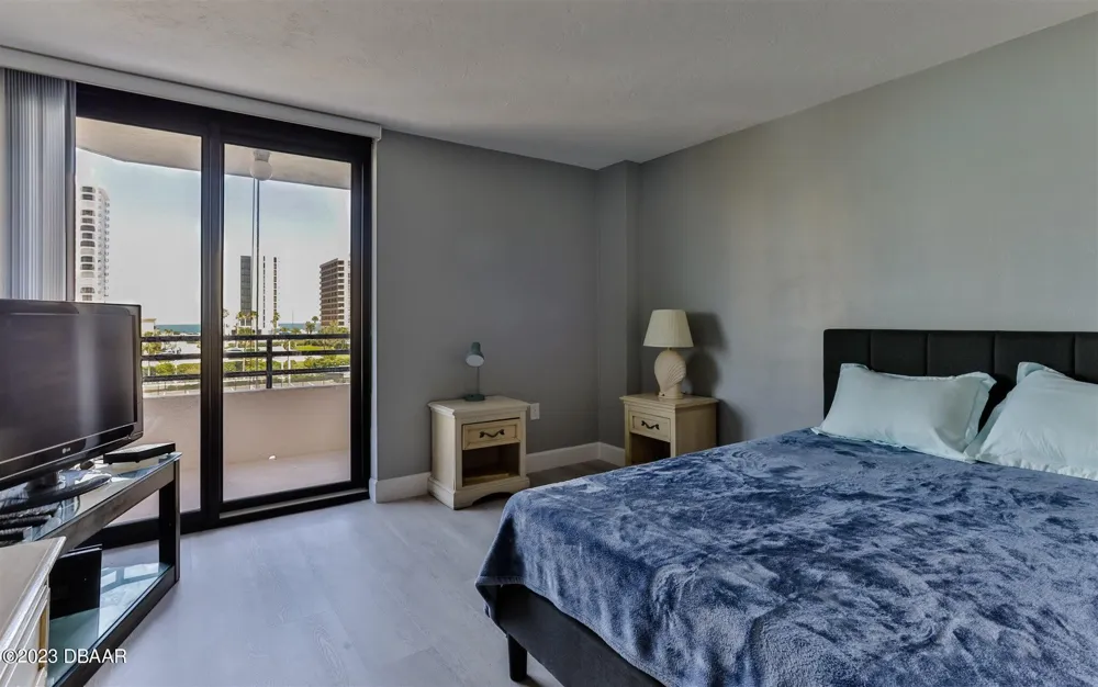 1 Oceans West Boulevard #3A3 Daytona Beach Shores, FL 32118
