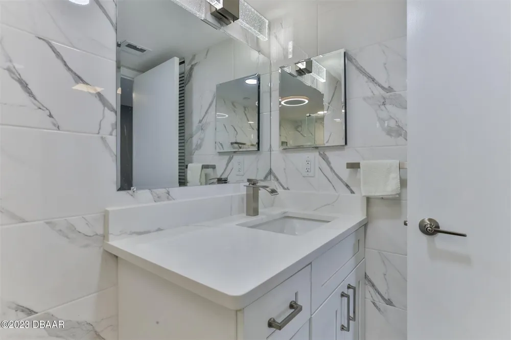 1 Oceans West Boulevard #3A3 Daytona Beach Shores, FL 32118