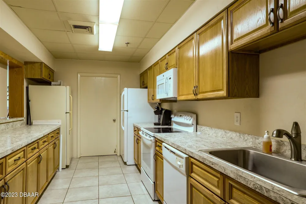 1 Oceans West Boulevard #3A3 Daytona Beach Shores, FL 32118