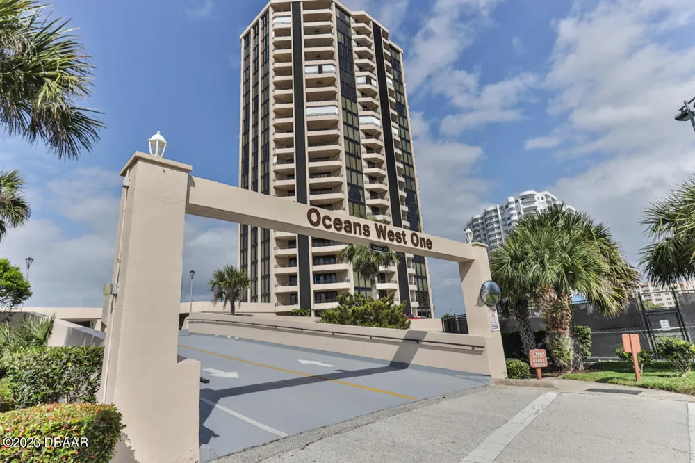 1 Oceans West Boulevard #3A3 Daytona Beach Shores, FL 32118