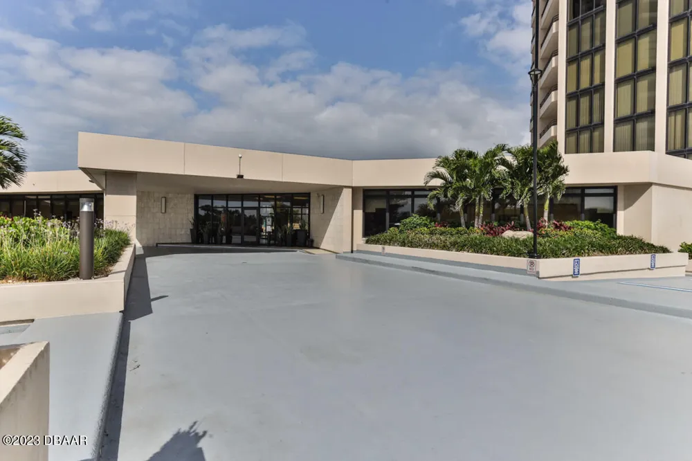 1 Oceans West Boulevard #3A3 Daytona Beach Shores, FL 32118