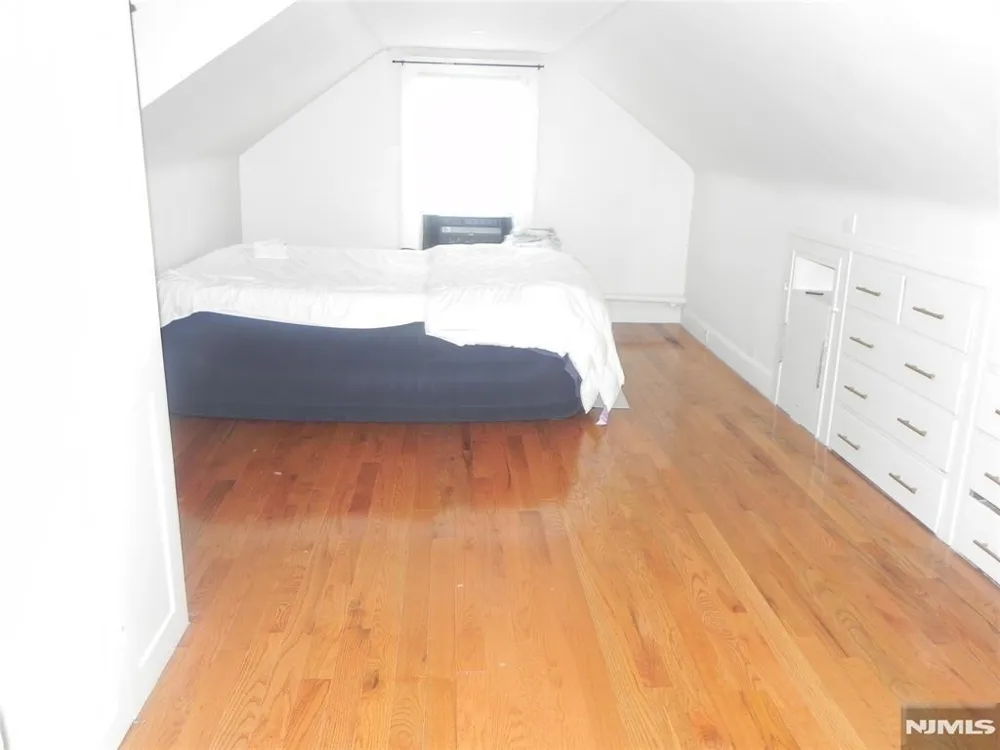 58 MARSHALL AVE Little Ferry, NJ 07643