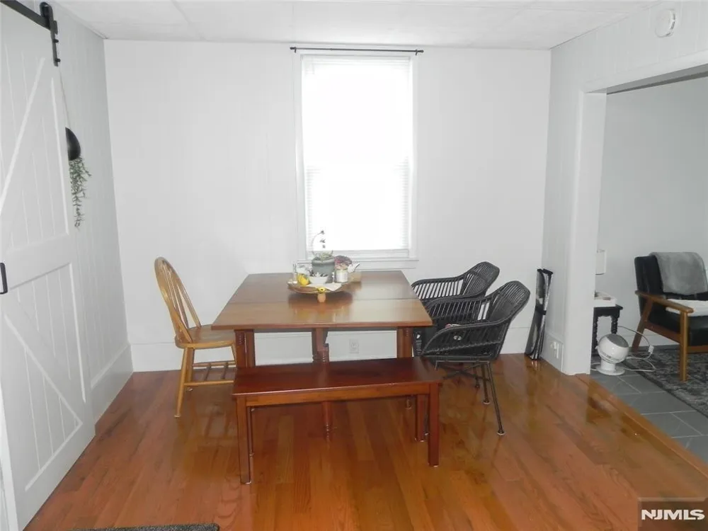 58 MARSHALL AVE Little Ferry, NJ 07643