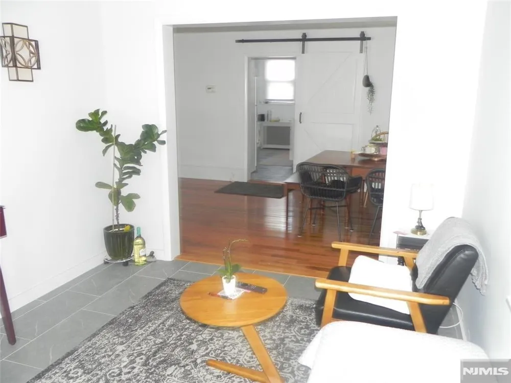 58 MARSHALL AVE Little Ferry, NJ 07643