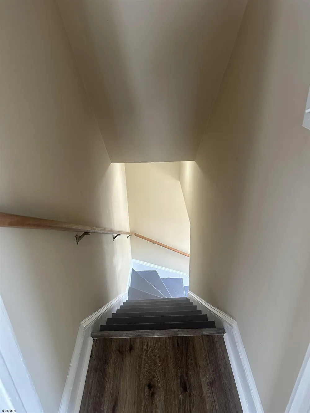 9 N Rosborough Ave Ventnor, NJ 08406