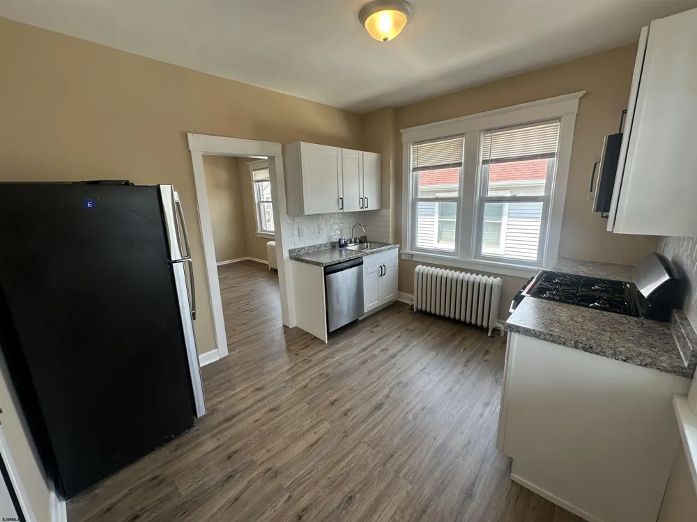 9 N Rosborough Ave Ventnor, NJ 08406