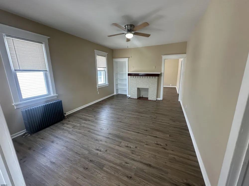 9 N Rosborough Ave Ventnor, NJ 08406