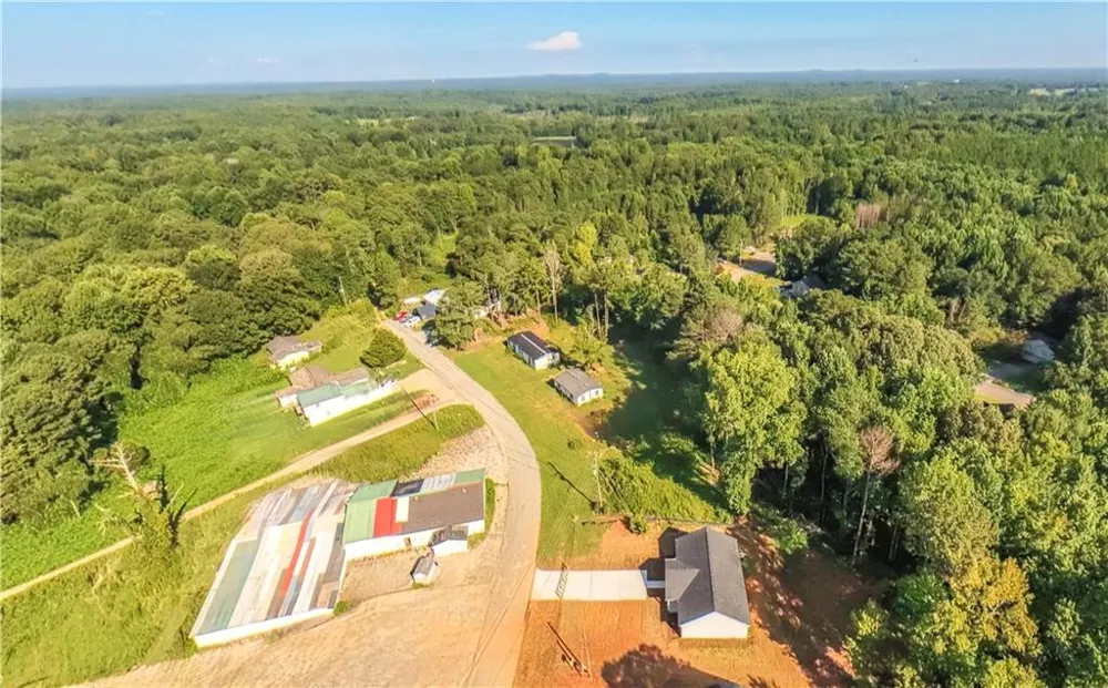 195 Kennedy Estates Road Carrollton, GA 30116