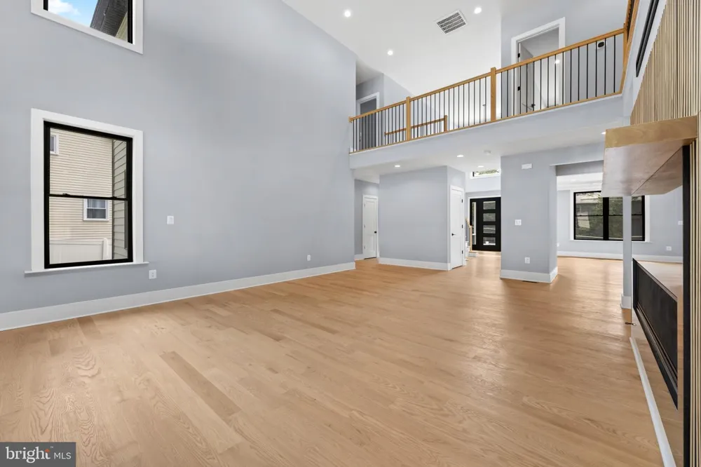 7225 BARRY ROAD Alexandria, VA 22315