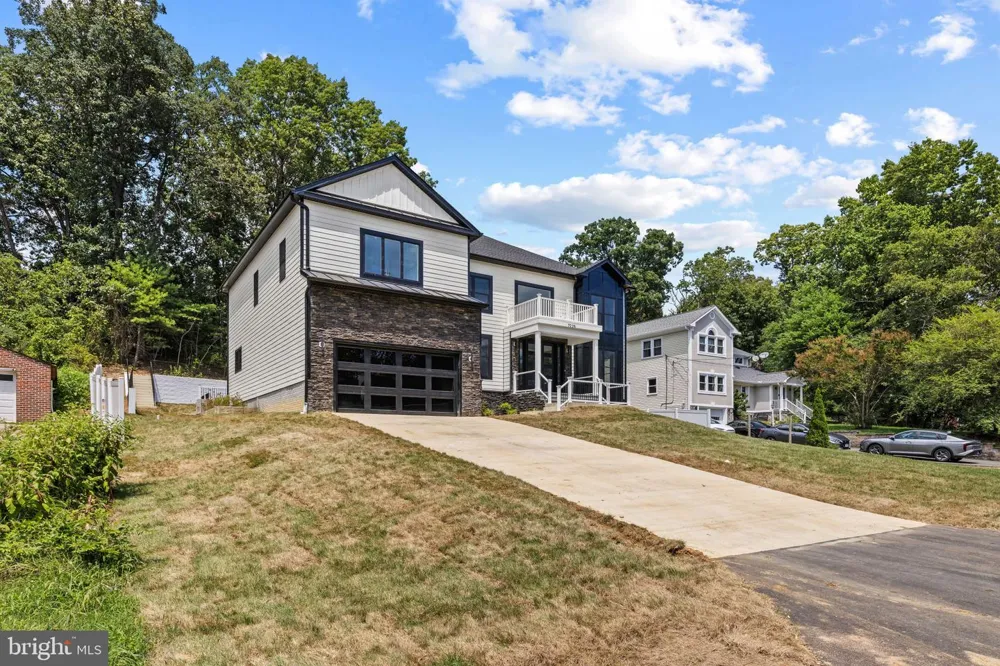 7225 BARRY ROAD Alexandria, VA 22315