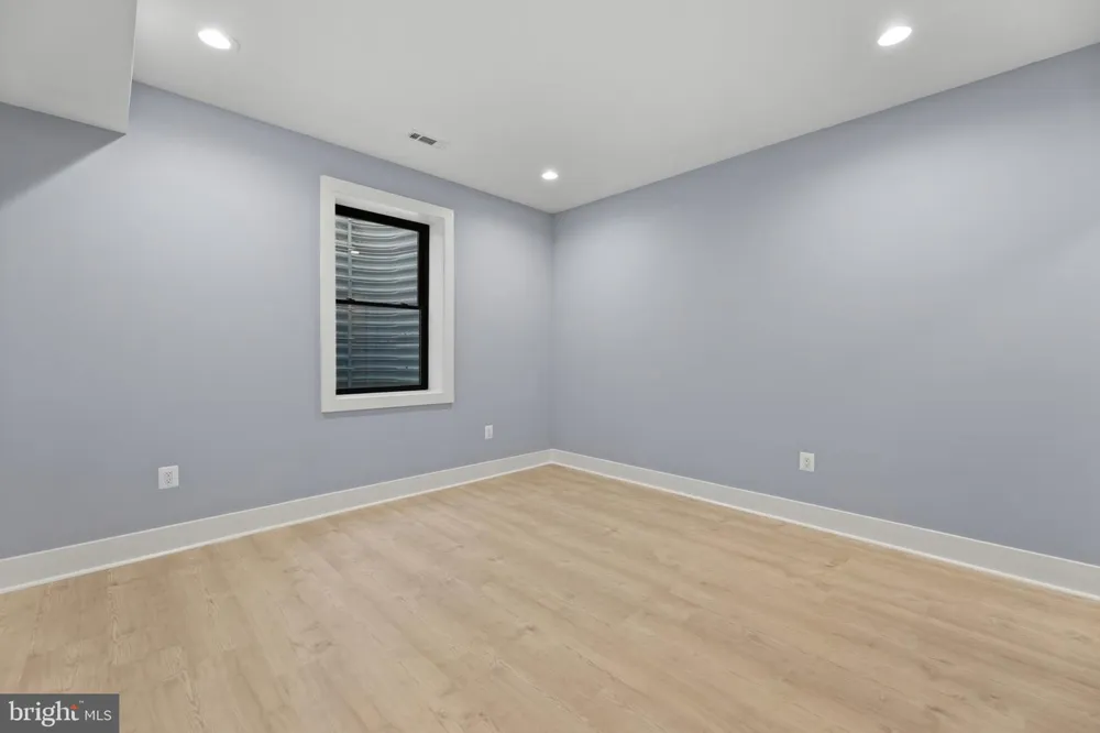 7225 BARRY ROAD Alexandria, VA 22315