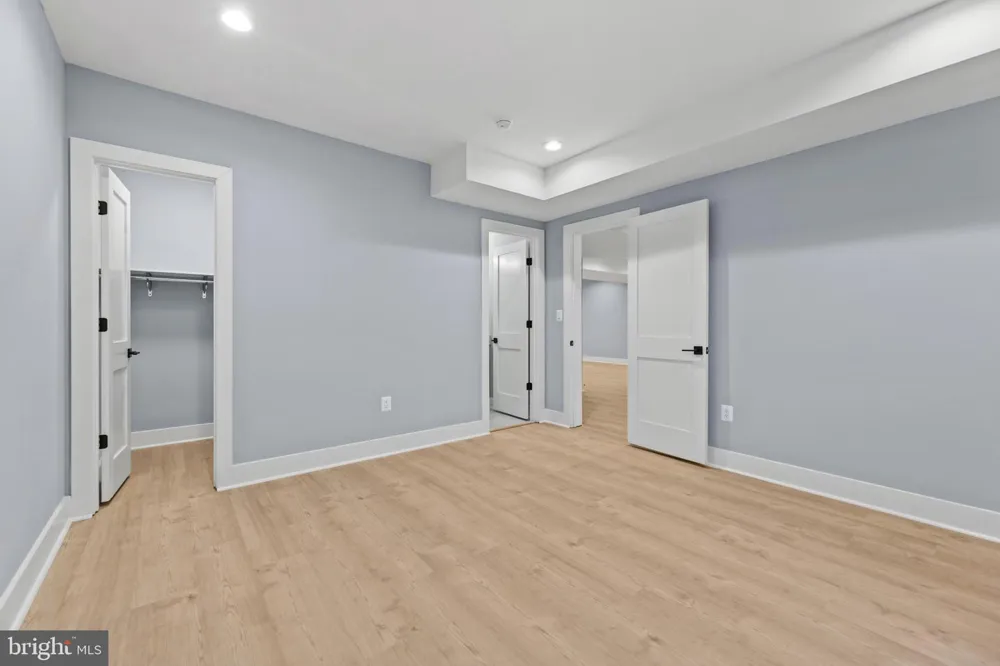 7225 BARRY ROAD Alexandria, VA 22315