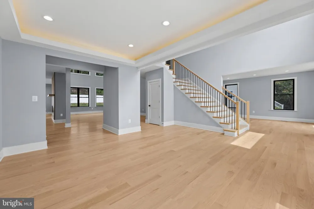 7225 BARRY ROAD Alexandria, VA 22315