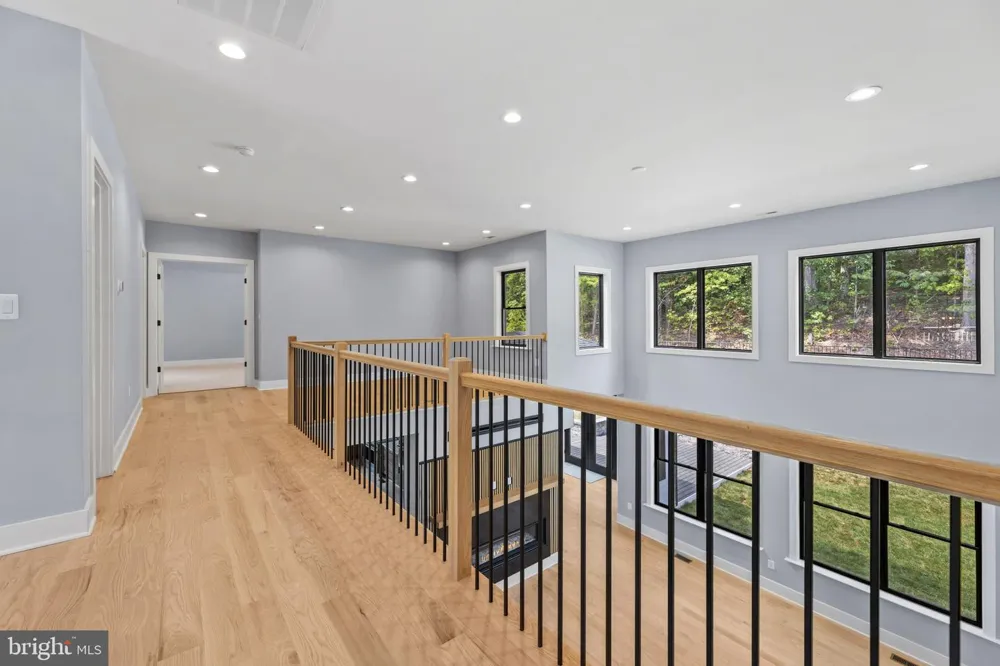 7225 BARRY ROAD Alexandria, VA 22315