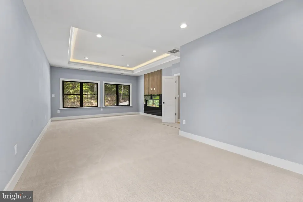 7225 BARRY ROAD Alexandria, VA 22315
