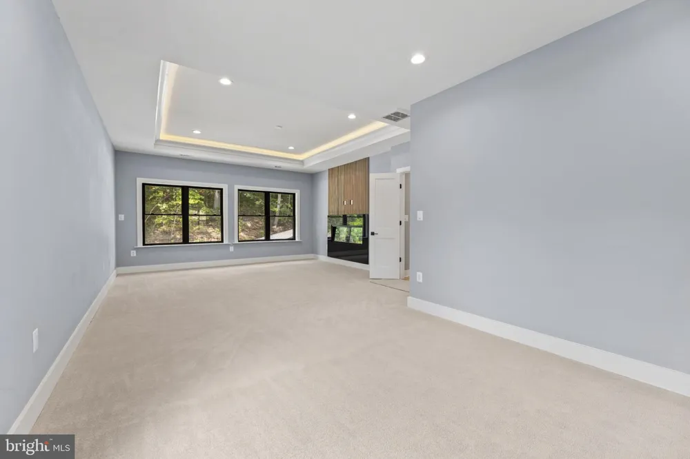7225 BARRY ROAD Alexandria, VA 22315