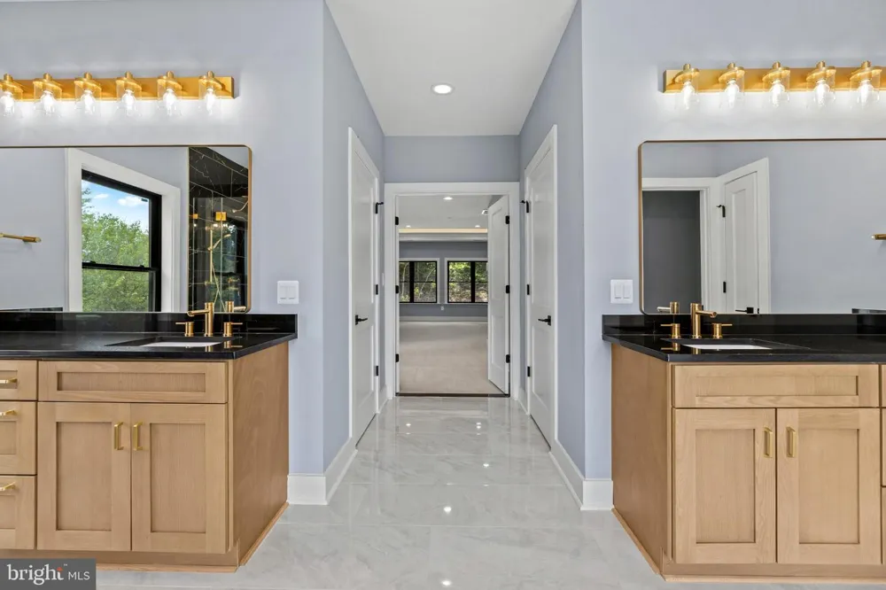 7225 BARRY ROAD Alexandria, VA 22315