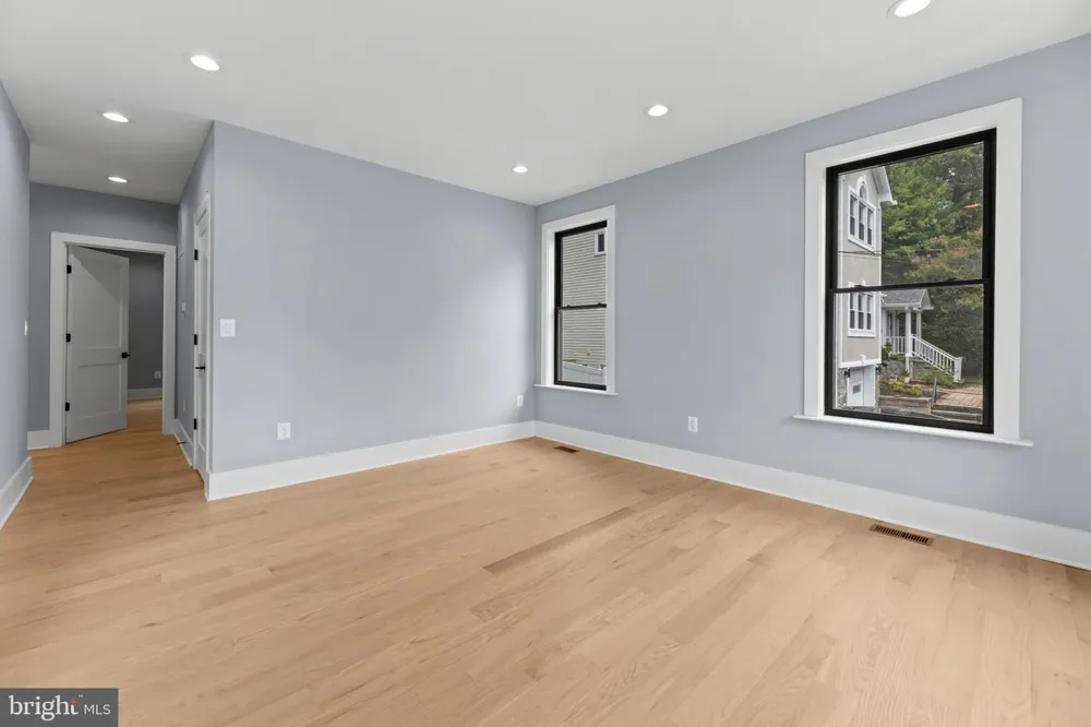 7225 BARRY ROAD Alexandria, VA 22315