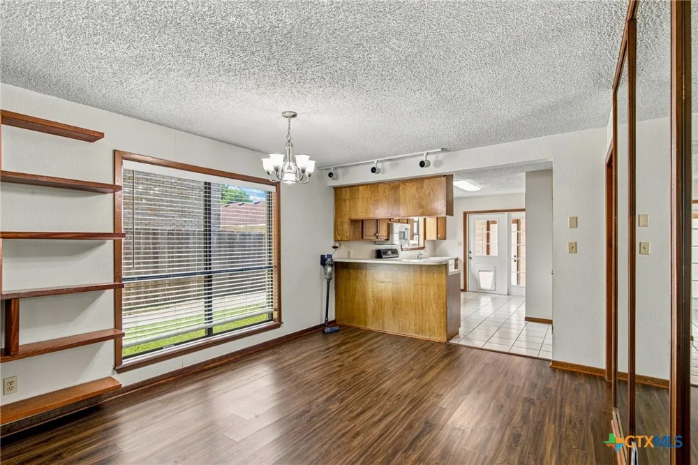 101 Maplewood Drive #7 Victoria, TX 77901