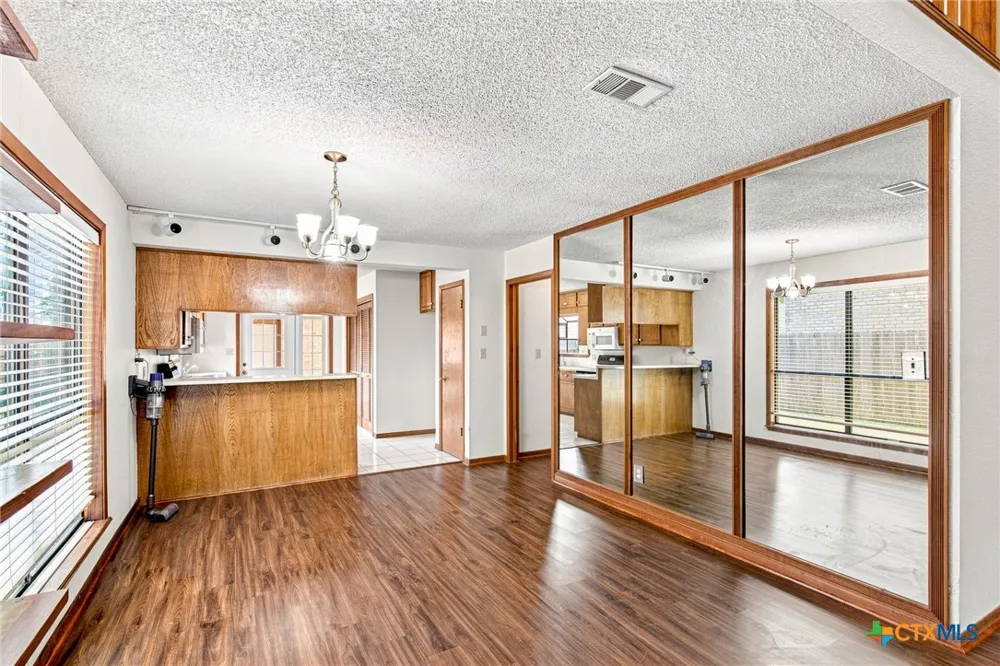 101 Maplewood Drive #7 Victoria, TX 77901