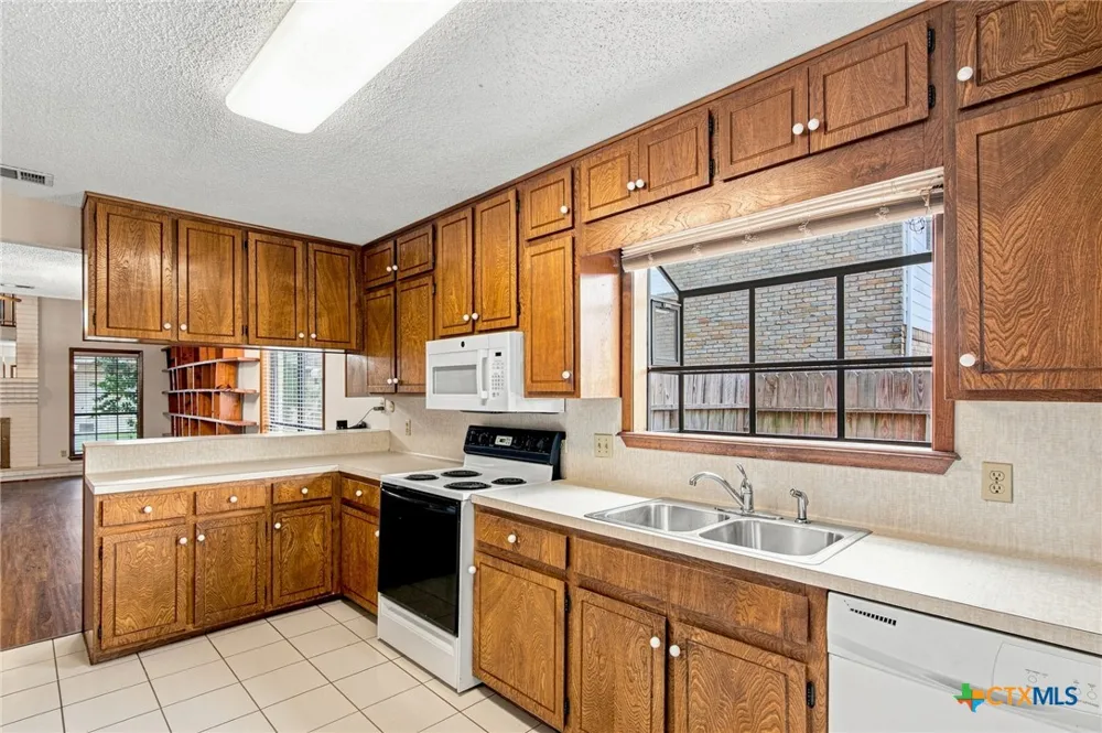 101 Maplewood Drive #7 Victoria, TX 77901