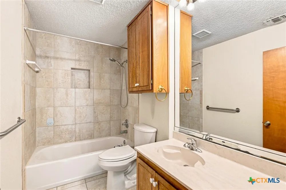 101 Maplewood Drive #7 Victoria, TX 77901
