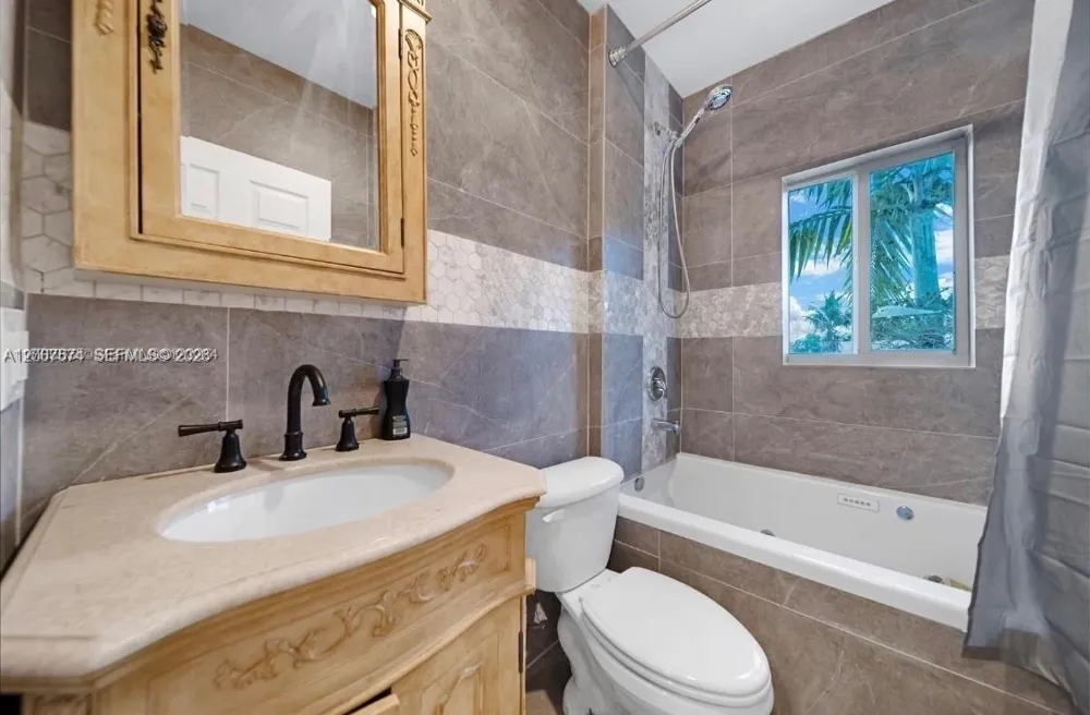 615 NW 10th Ter #1 Fort Lauderdale, FL 33311