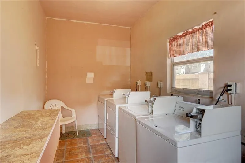 1967 S OCEAN BOULEVARD #215-C Lauderdale By The Sea, FL 33062