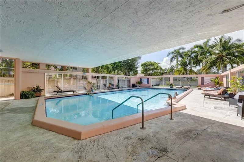 1967 S OCEAN BOULEVARD #215-C Lauderdale By The Sea, FL 33062