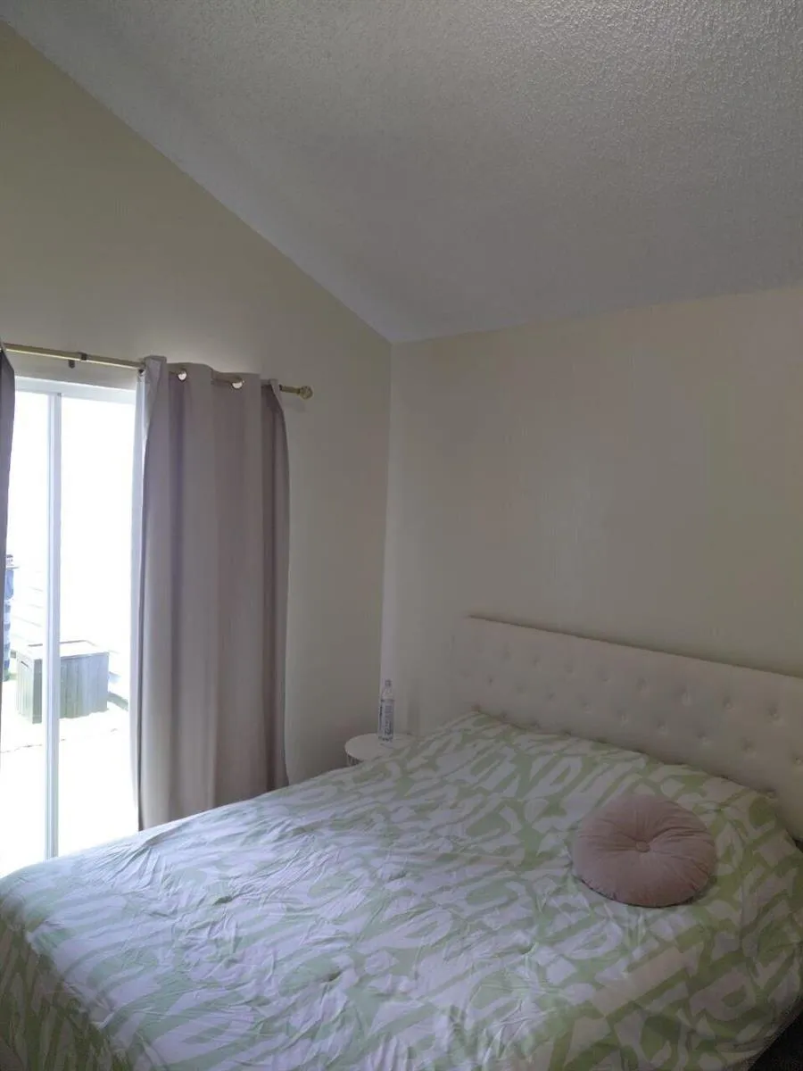 13776 SW 149TH CIR LANE #4-79 Miami, FL 33186