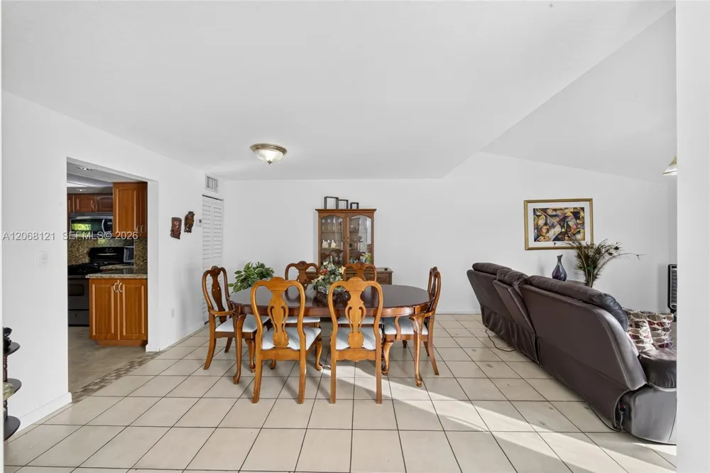 11352 SW 69th Ter Miami, FL 33173