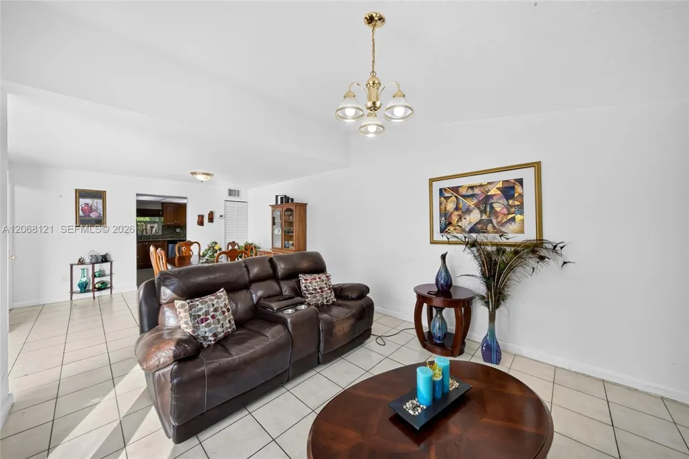 11352 SW 69th Ter Miami, FL 33173
