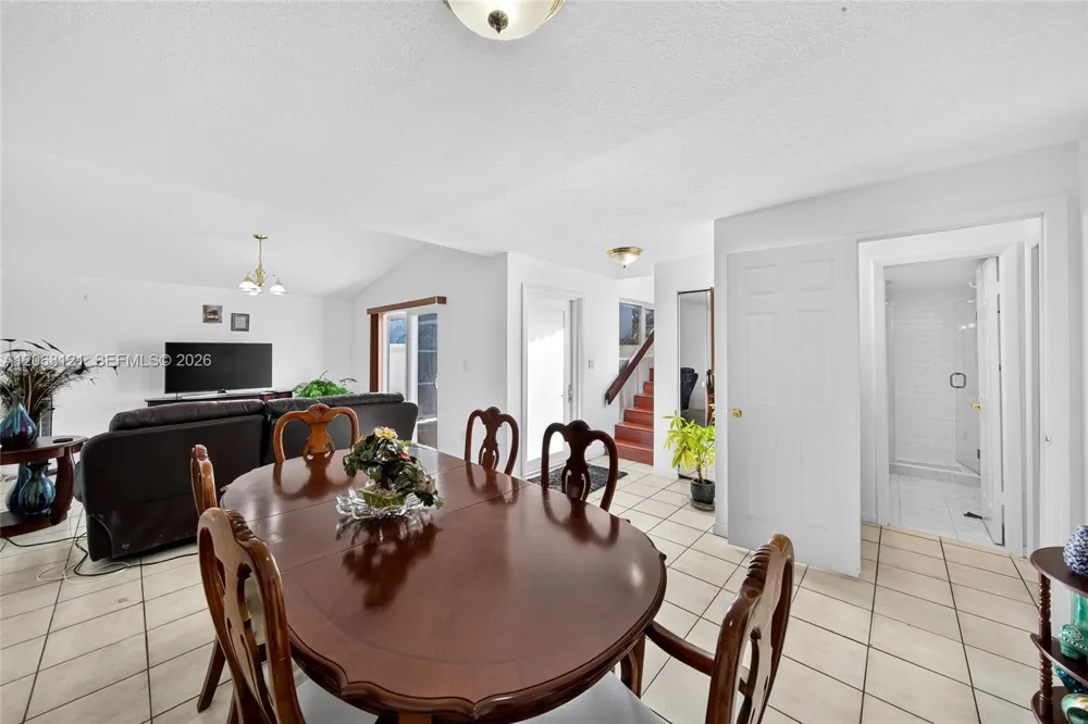 11352 SW 69th Ter Miami, FL 33173