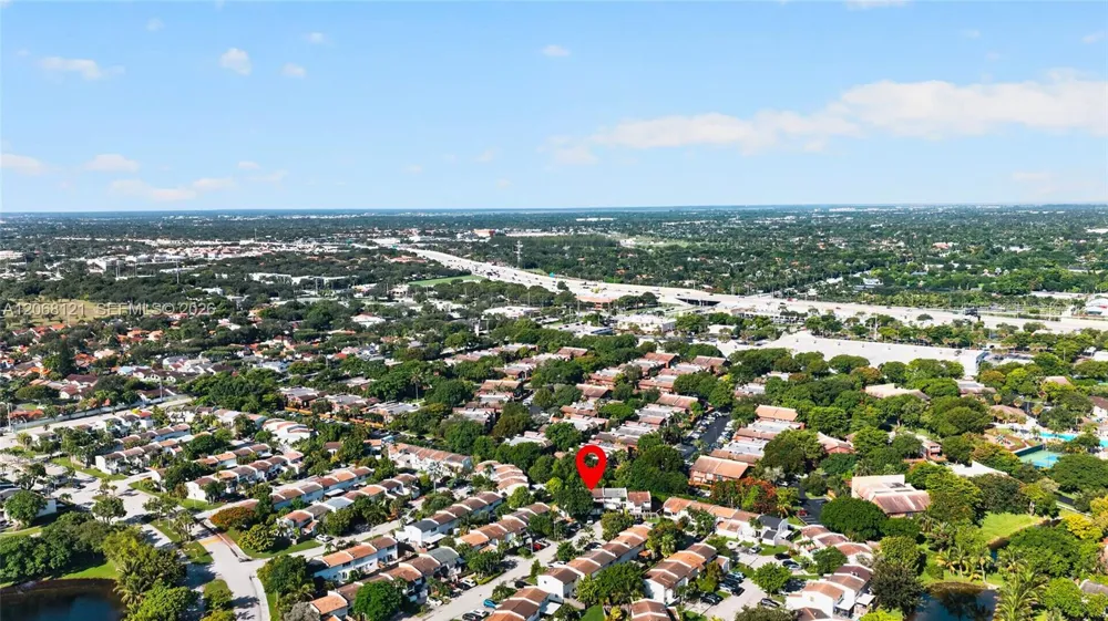 11352 SW 69th Ter Miami, FL 33173