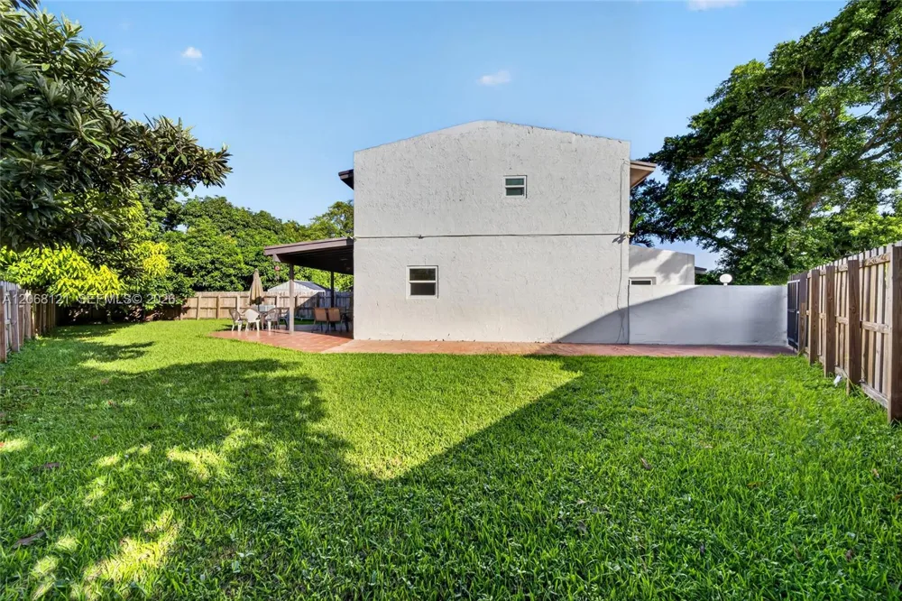 11352 SW 69th Ter Miami, FL 33173