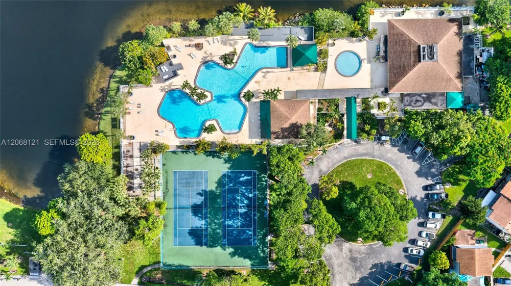 11352 SW 69th Ter Miami, FL 33173