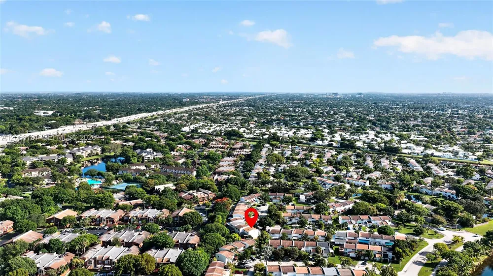 11352 SW 69th Ter Miami, FL 33173