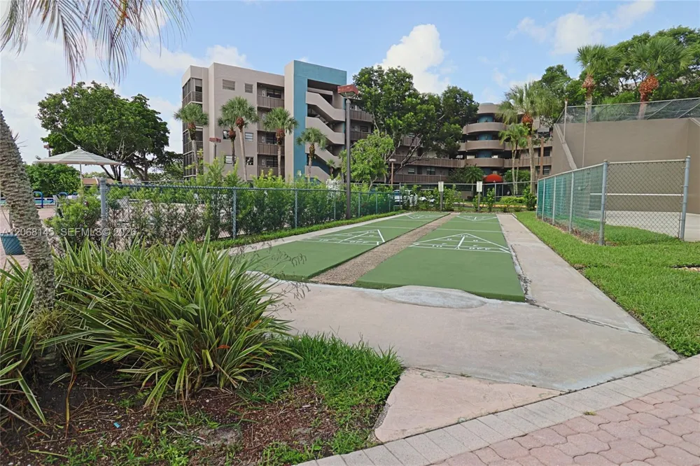 1100 Colony Point Cir #419 Pembroke Pines, FL 33026