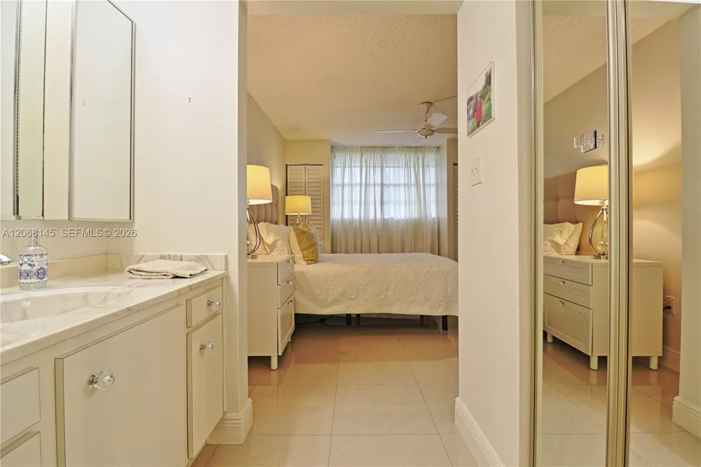 1100 Colony Point Cir #419 Pembroke Pines, FL 33026