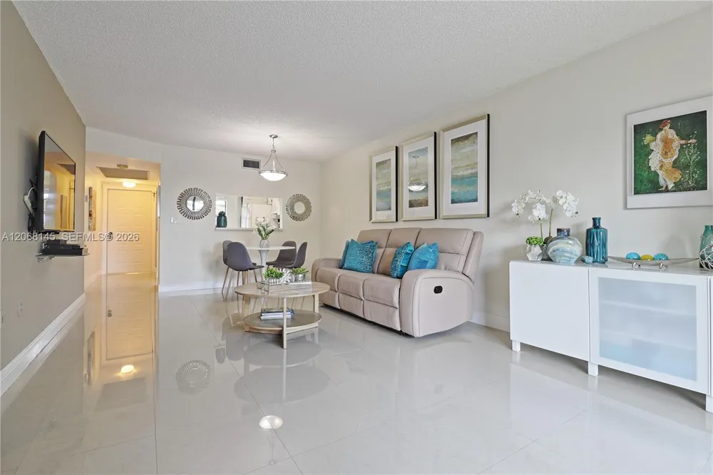 1100 Colony Point Cir #419 Pembroke Pines, FL 33026