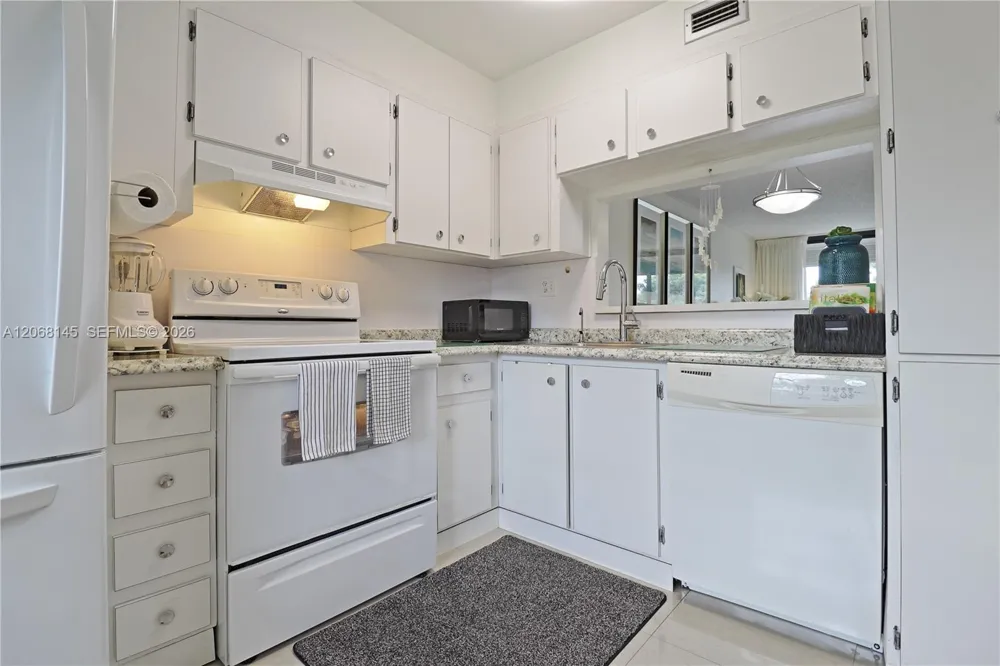 1100 Colony Point Cir #419 Pembroke Pines, FL 33026