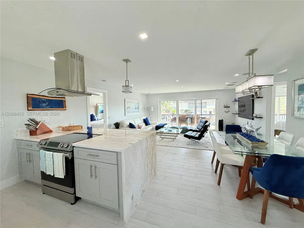 147 Ocean Shores Dr Key Largo, FL 33037