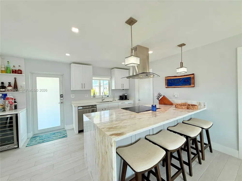 147 Ocean Shores Dr Key Largo, FL 33037