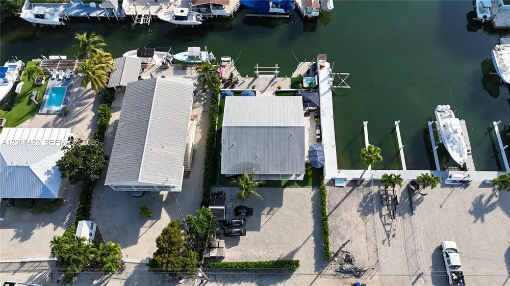 147 Ocean Shores Dr Key Largo, FL 33037