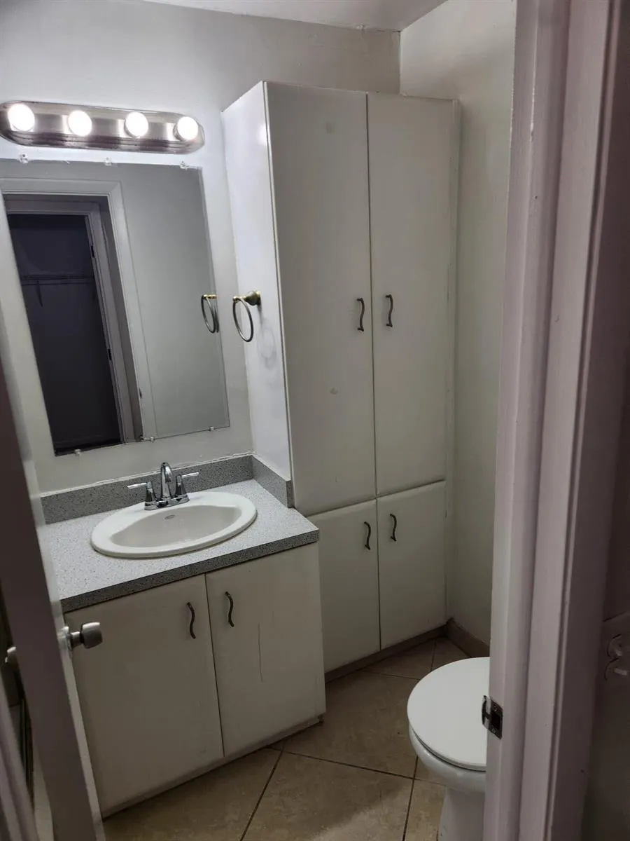 834 NW 82nd Avenue Plantation, FL 33324