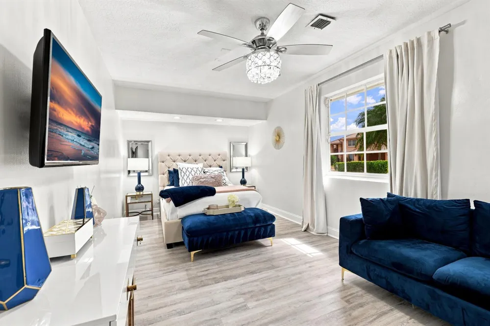 20369 HACIENDA COURT Boca Raton, FL 33498