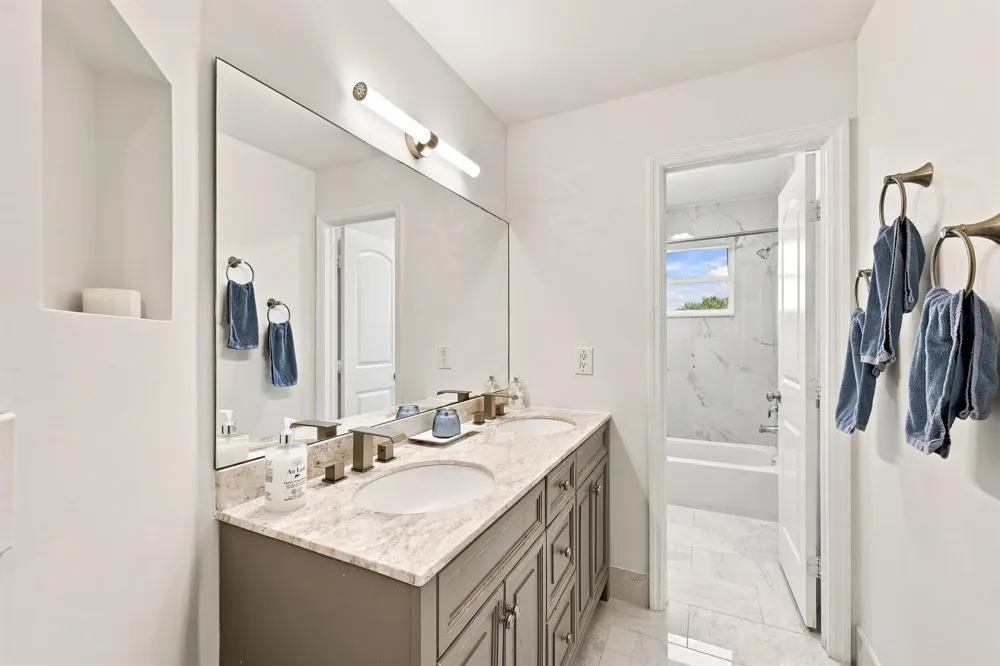 20369 HACIENDA COURT Boca Raton, FL 33498