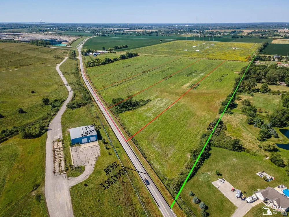 U S Turnpike Road Unknown, MI 48166