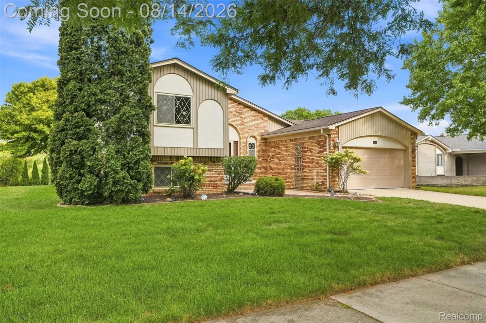 5114 Fedora Drive Troy City, MI 48085